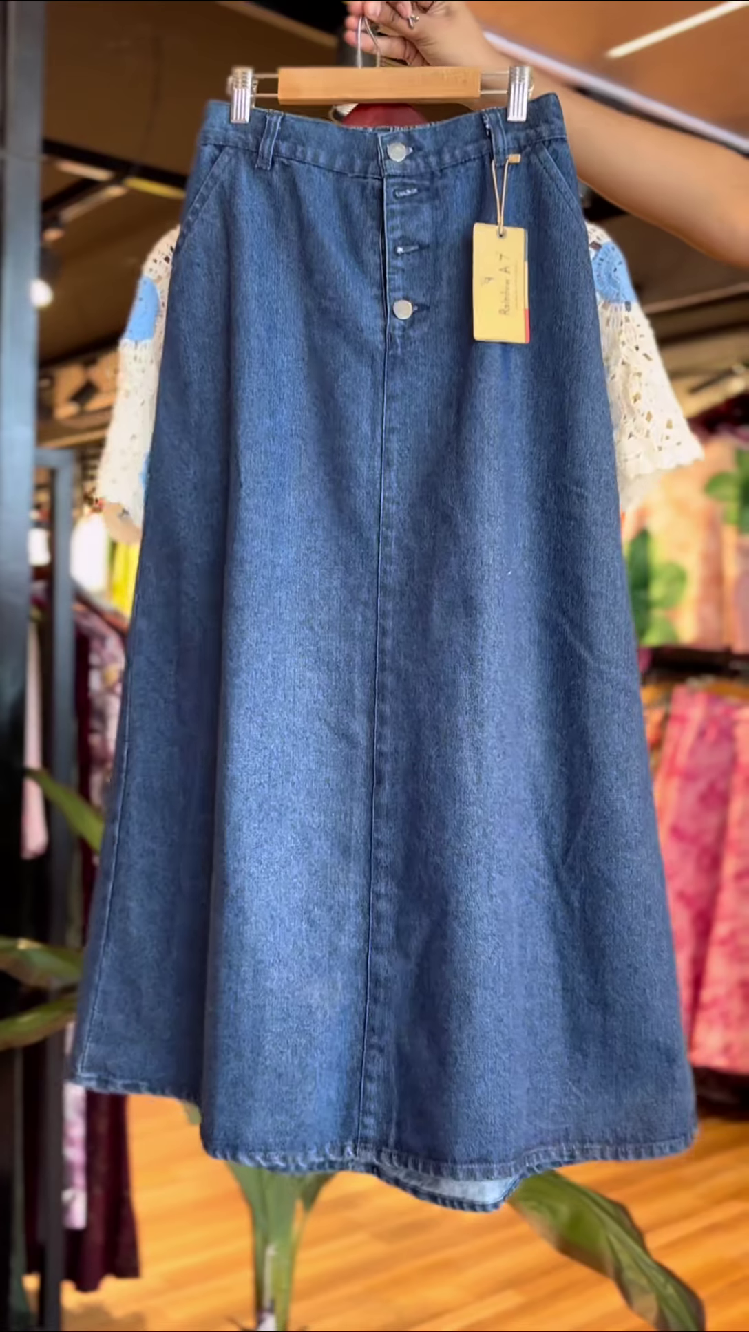 vlcsnap-2025-04-18-16h45m35s815