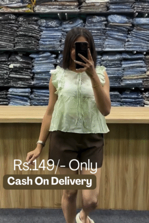 ✨ Ruffle Detail Summer Top – Breezy, Pretty, and Playful!