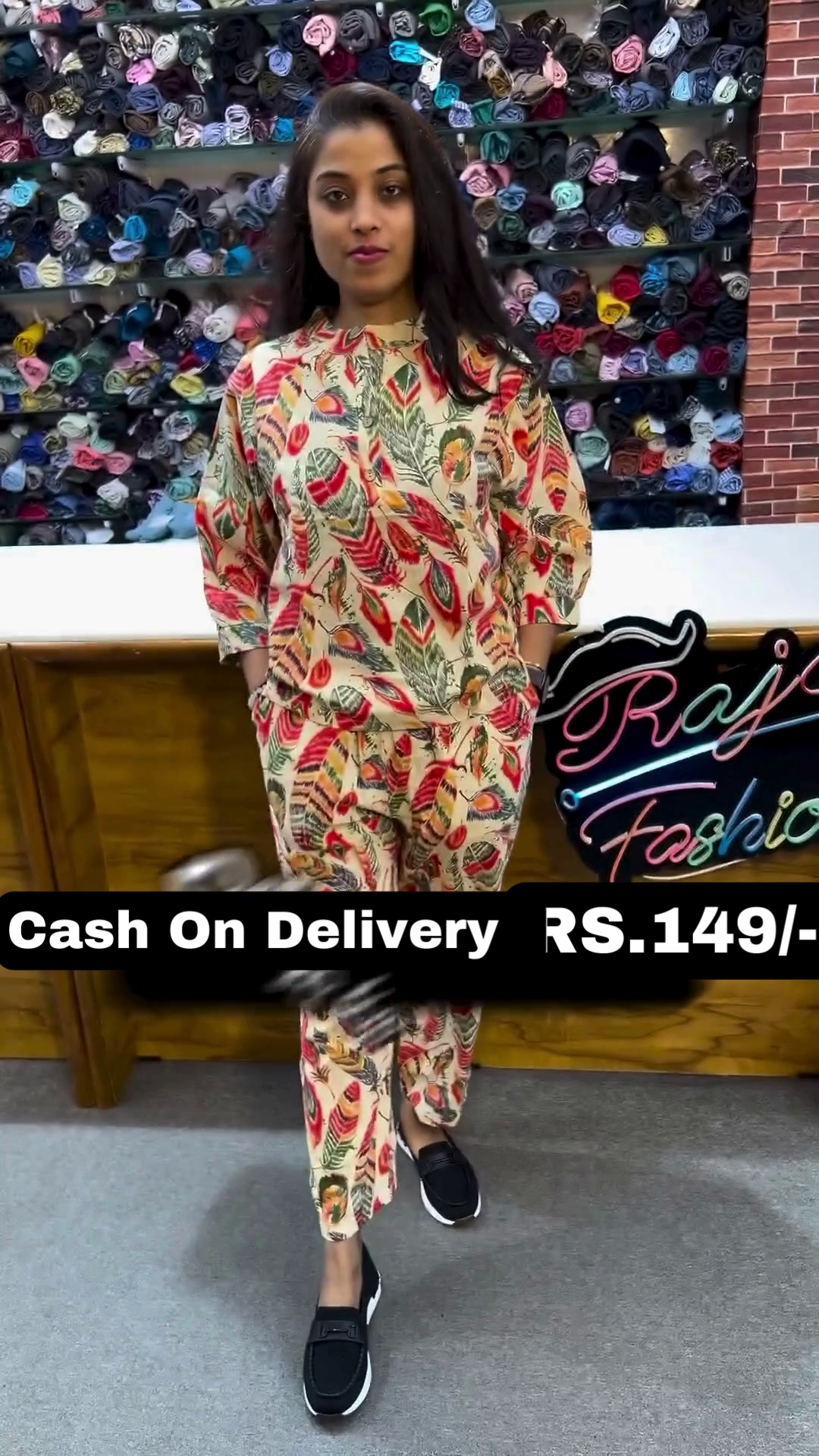 Tarrent hunt_ modern_ rayon printpack of to nightsuit with t-shirt & pajama for girls/womens - Image 4